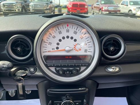 Used 2014 MINI Cooper S FWD image 32