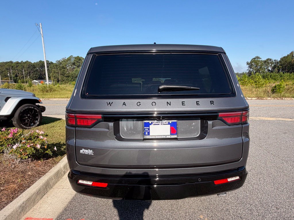Used 2024 Jeep Wagoneer Series II RWD image 19