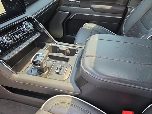 Certified 2023 GMC Sierra 1500 AT4X w/ AT4X AEV Edition AWD/4WD image 10