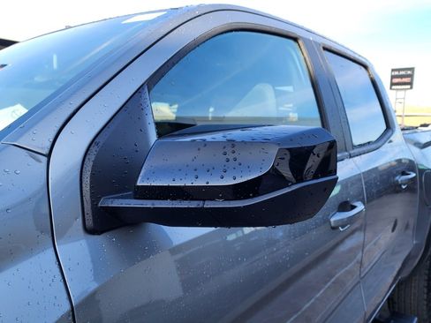 New 2026 GMC Canyon Elevation w/ Convenience Package image 12