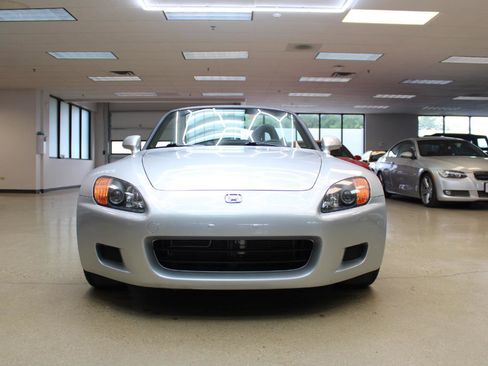 Used 2002 Honda S2000 image 25