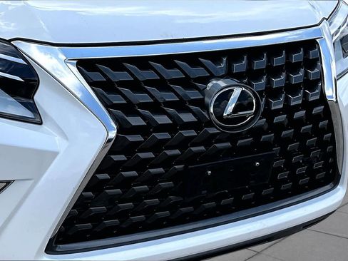 Used 2020 Lexus GX 460 Premium w/ Premium Package AWD/4WD image 30