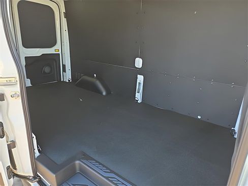 New 2026 Ford Transit 250 148 Medium Roof w/ Load Area Protection Package image 9
