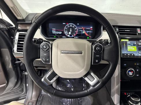 Used 2018 Land Rover Discovery HSE image 35