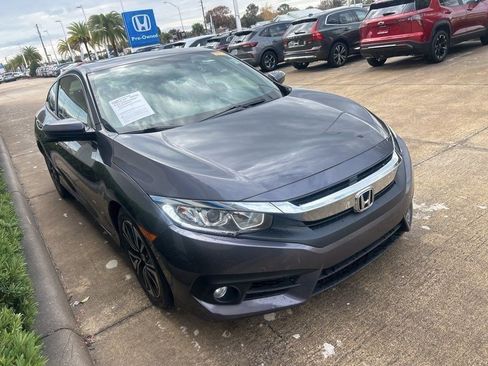 Used 2017 Honda Civic EX-T image 3