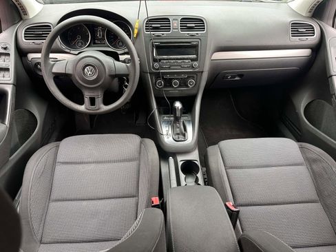 Used 2012 Volkswagen Golf 4-Door FWD image 18