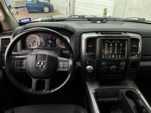 Used 2017 RAM 1500 Sport w/ Black Ram 1500 Sport Group image 15