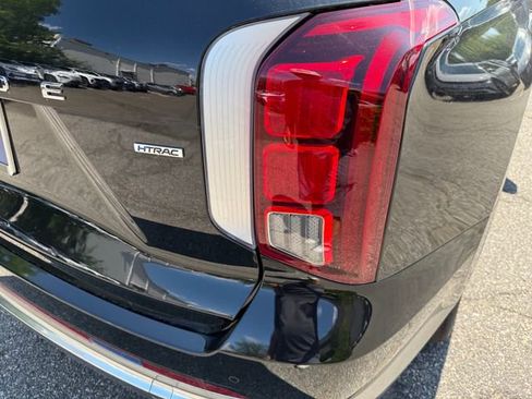 New 2025 Hyundai Palisade Calligraphy image 12