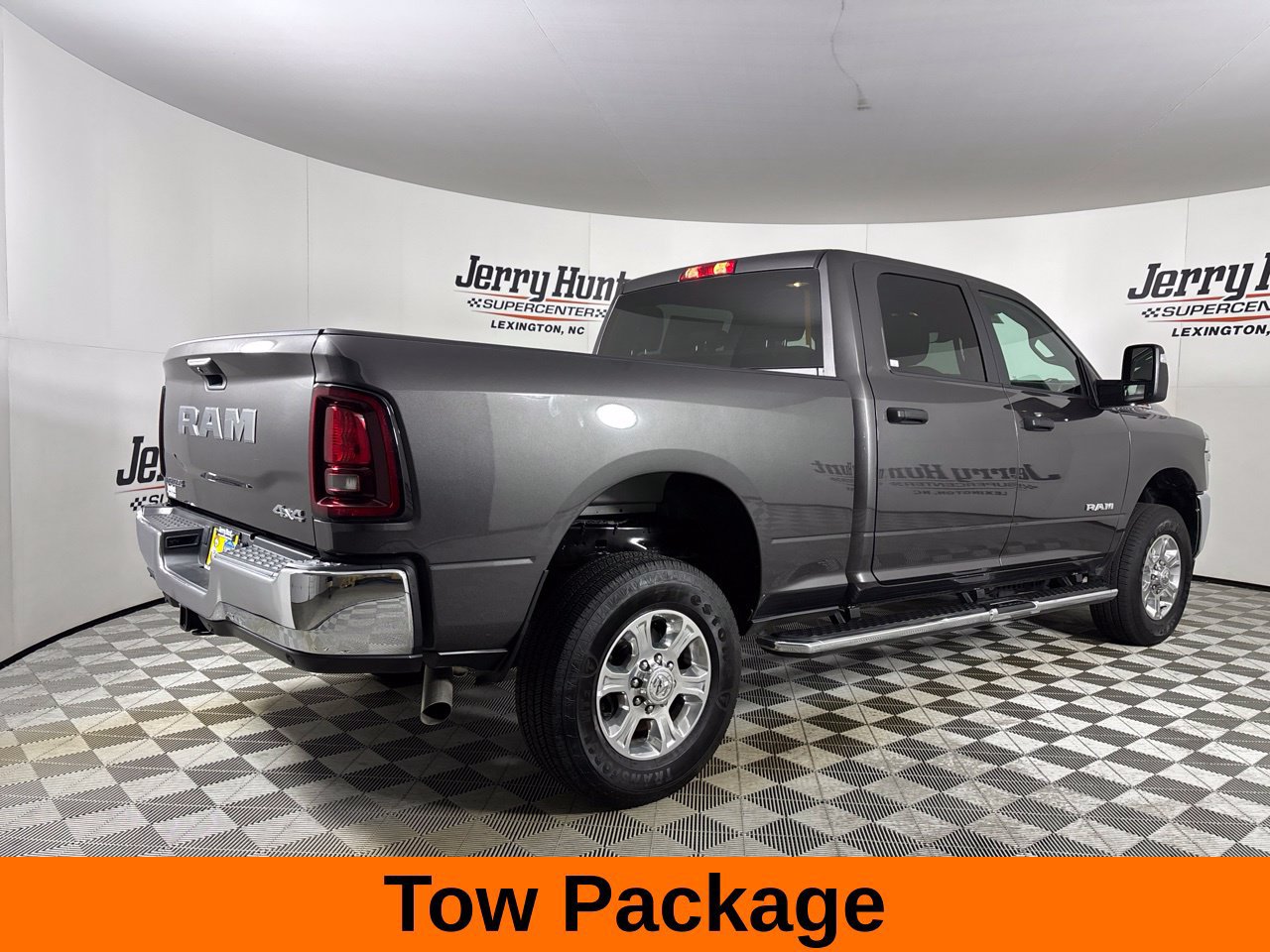 Used 2026 RAM 2500 Big Horn AWD/4WD image 6