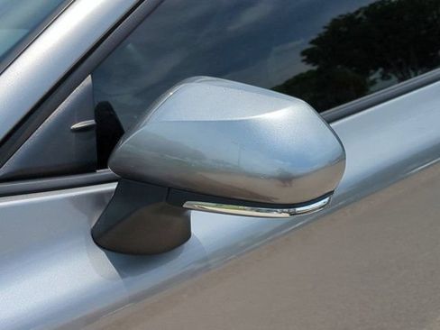Used 2025 Toyota Camry SE FWD image 11