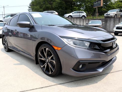 Used 2020 Honda Civic Sport image 9