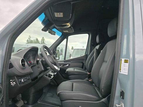 Used 2026 Mercedes-Benz Sprinter 2500 image 21