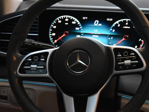 Used 2020 Mercedes-Benz GLS 450 4MATIC image 29