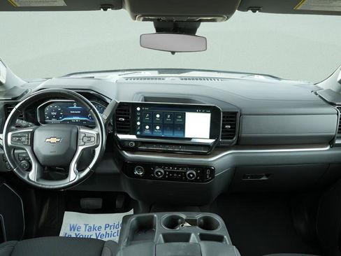 Used 2022 Chevrolet Silverado 1500 LT image 18