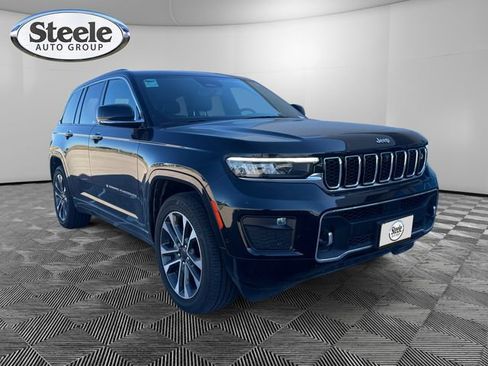 Used 2023 Jeep Grand Cherokee Overland w/ Adv Protech Group III image 7