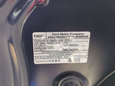 Used 2025 Ford Explorer Platinum w/ Ultimate Package AWD/4WD image 34