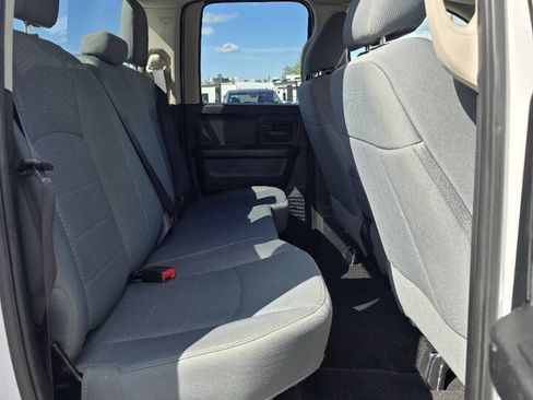 Used 2017 RAM 1500 ST w/ SXT Appearance Group AWD/4WD image 15