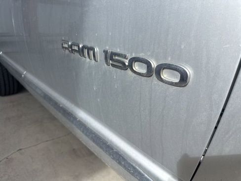 Used 2005 Dodge Ram 1500 Truck SLT image 10