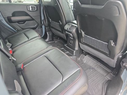 Used 2024 Jeep Wrangler Unlimited Rubicon image 11