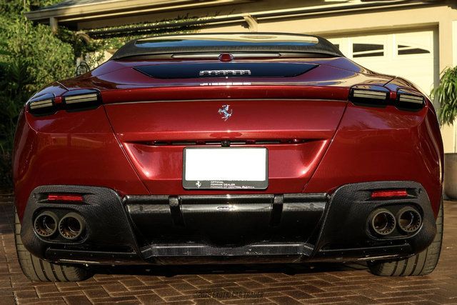 Used 2025 Ferrari Roma Spider RWD image 7
