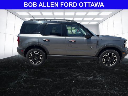 Used 2023 Ford Bronco Sport Outer Banks w/ Tech Package AWD/4WD image 5