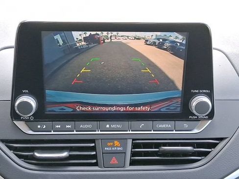 Certified 2025 Nissan Altima 2.5 S FWD image 14