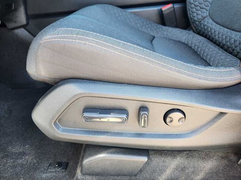 Used 2023 Honda Pilot Sport image 8