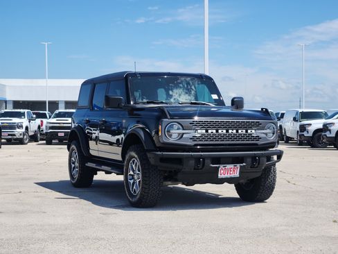 Used 2024 Ford Bronco Badlands AWD/4WD image 3
