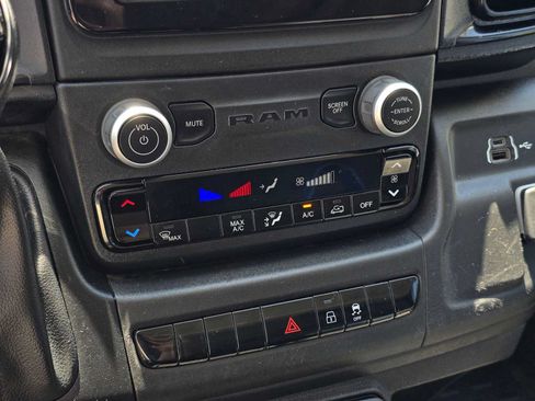 Used 2023 RAM ProMaster 2500 FWD image 29