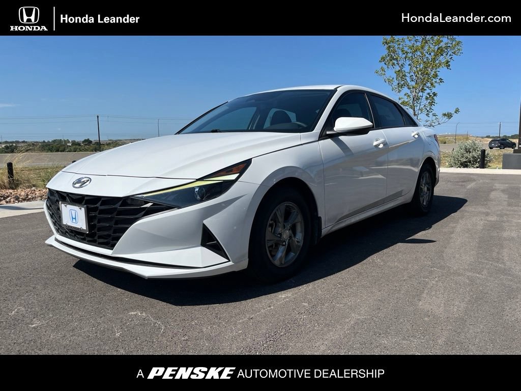 Used 2023 Hyundai Elantra SE FWD image 1