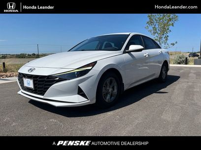 Used 2023 Hyundai Elantra SE