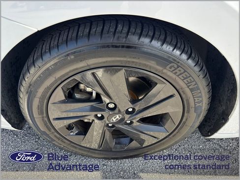 Used 2021 Hyundai Elantra SEL FWD image 12