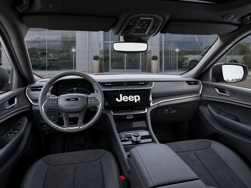 New 2026 Jeep Grand Cherokee Altitude AWD/4WD image 14