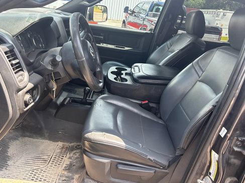 Used 2021 RAM 3500 Tradesman w/ Chrome Appearance Group AWD/4WD image 16