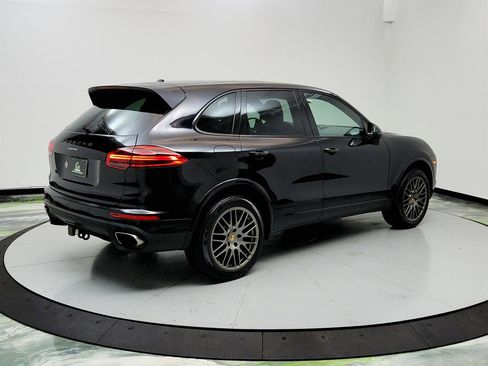 Used 2017 Porsche Cayenne Platinum Edition AWD/4WD image 5