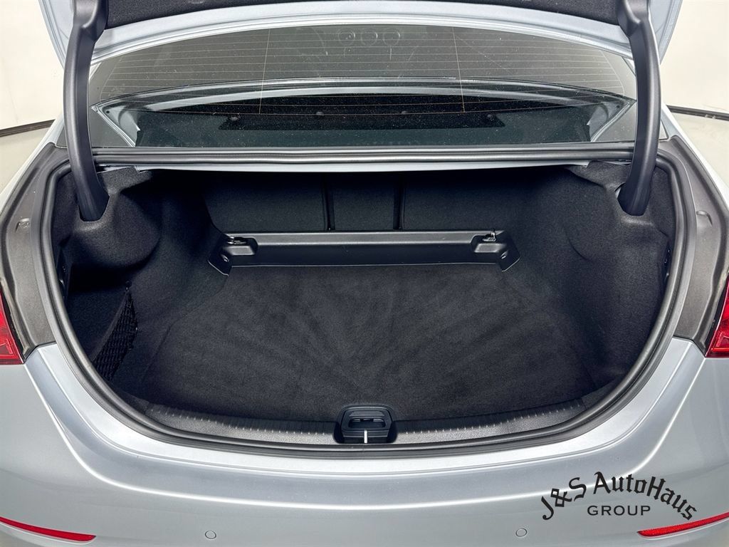 Used 2022 Mercedes-Benz C 300 Sedan w/ Exclusive Trim Package image 32