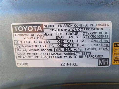 Used 2013 Toyota Prius V Five image 19