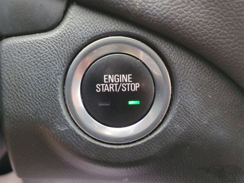 Certified 2021 Chevrolet Equinox LT image 16