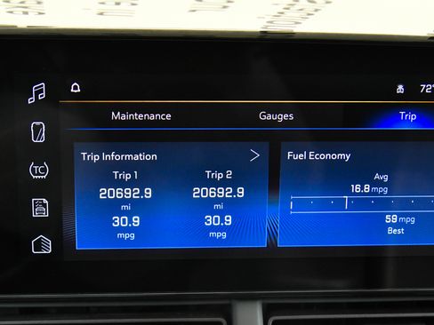 Used 2025 Chevrolet Trax LT w/ LT Convenience Package FWD image 19