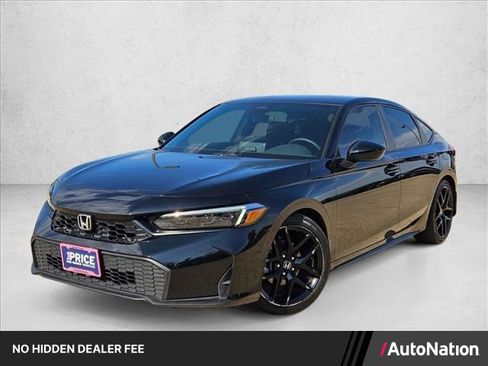 Used 2025 Honda Civic Sport image 1