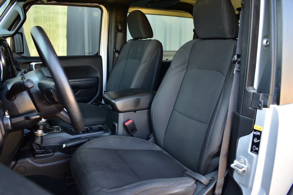 Used 2022 Jeep Wrangler Sport AWD/4WD image 18