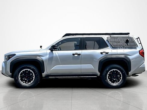 Certified 2025 Toyota 4Runner TRD Off-Road Premium AWD/4WD image 2