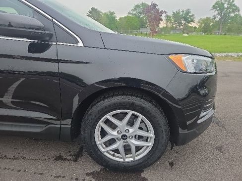 Used 2024 Ford Edge SEL AWD/4WD image 4