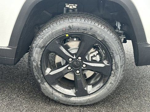 New 2025 Jeep Grand Cherokee L Limited image 21