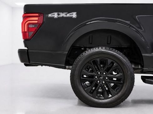 Used 2024 Ford F150 Lariat w/ Equipment Group 502A High AWD/4WD image 11