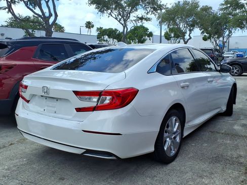 Used 2018 Honda Accord LX image 7