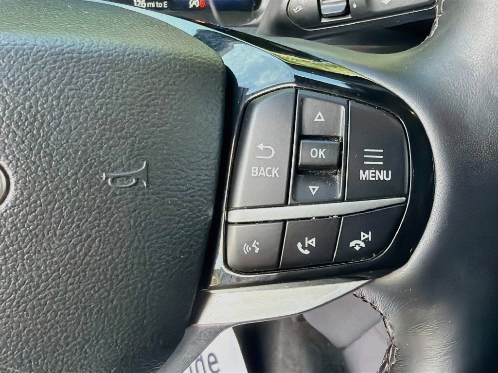 Used 2022 Ford Explorer Platinum w/ Equipment Group 601A AWD/4WD image 13
