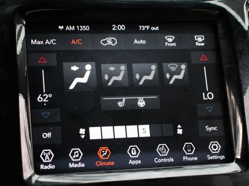 Used 2020 Jeep Cherokee Limited image 27