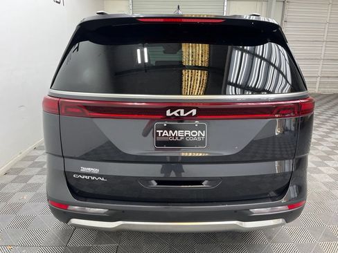 Used 2024 Kia Carnival SX FWD image 10