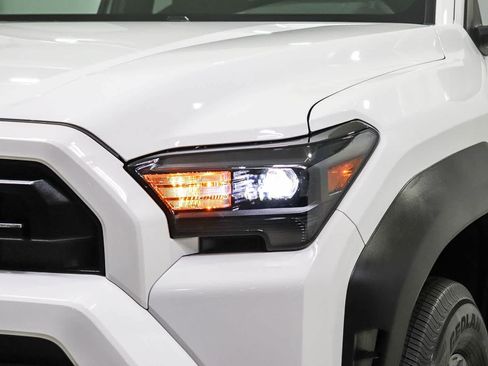 Used 2025 Toyota 4Runner SR5 RWD image 7